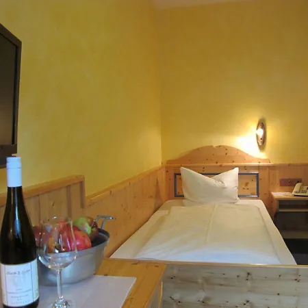 Hotel Kern 3*